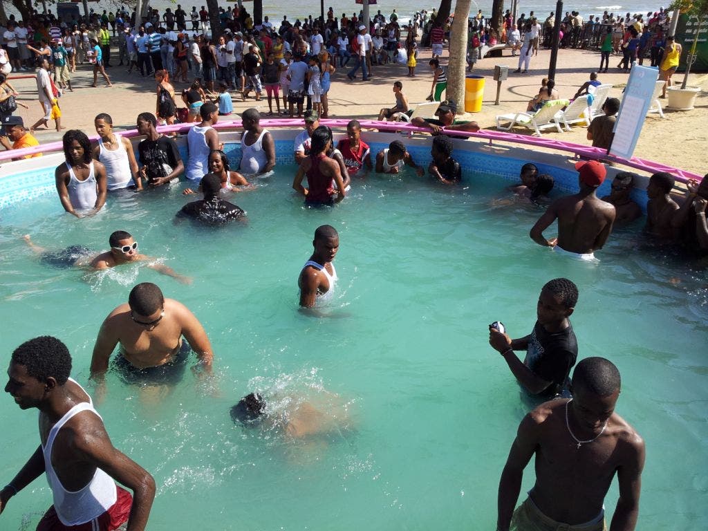 Lectores de El Día respaldan decisión de Collado de no instalar piscinas en Güibia