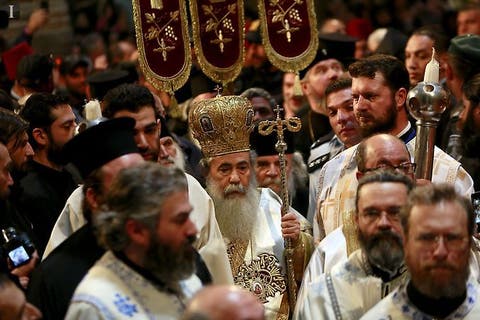 Miles de cristianos ortodoxos celebran la «Luz Sagrada» en Jerusalén