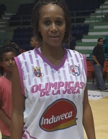 Mauricio, Olímpicas y Reinas triunfan en baloncesto femenino