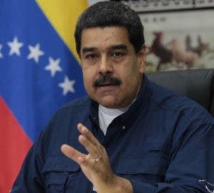 Maduro dice que todos los magistrados nombrados por el Parlamento irán presos