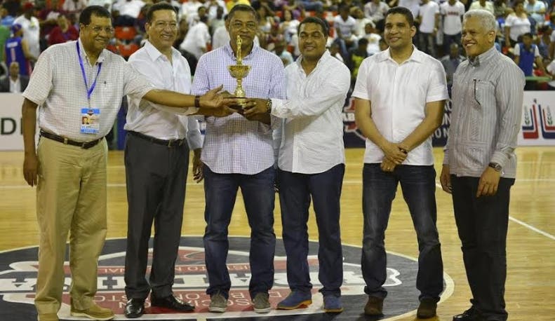 Abadina premia a los más destacados en la serie regular del Torneo de Baloncesto