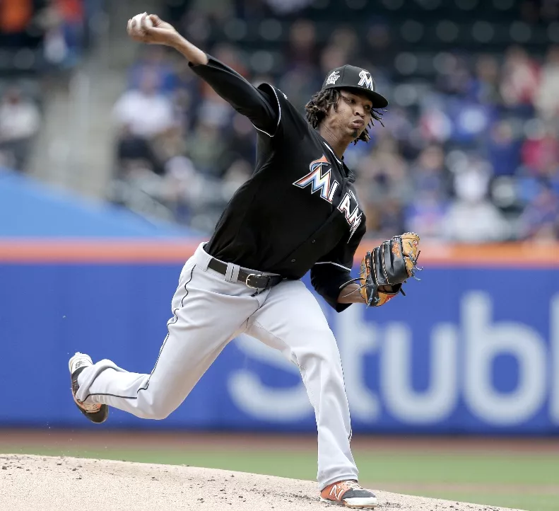 José Ureña tira primores y gana; Neris triunfa