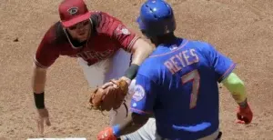 Lagares y Núñez la sacan; José Reyes pega dos dobles y un H1