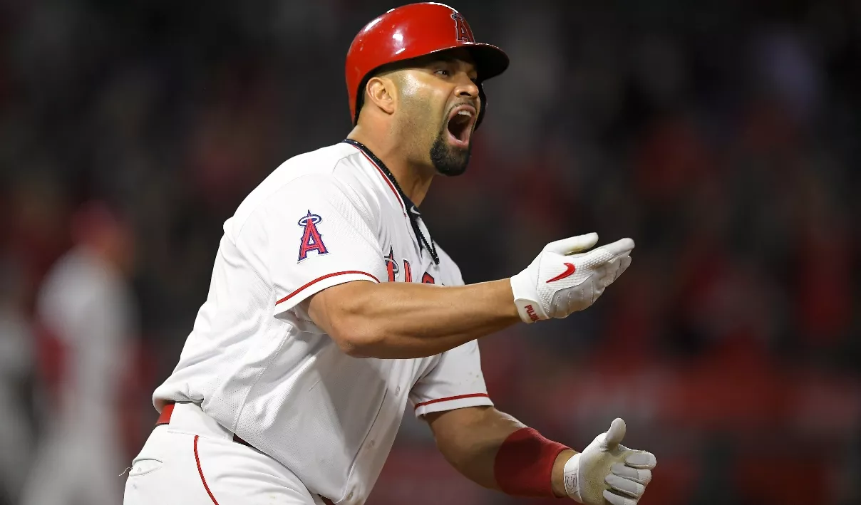 Las empujadas de Pujols generan debates en GL