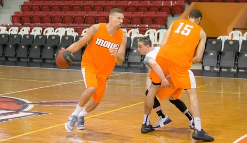 Francisco García debuta hoy LNB