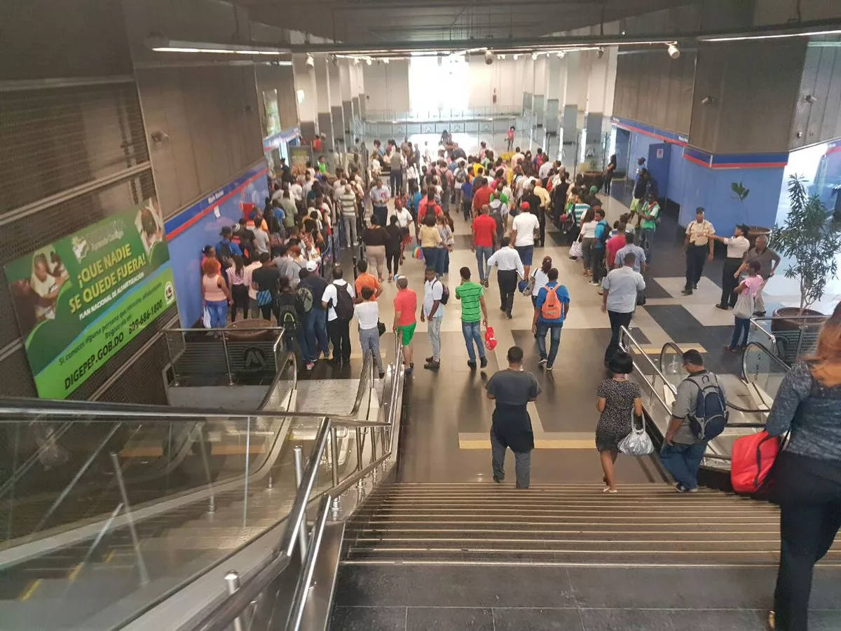 Restablecen servicio del Metro de Santo Domingo tras avería en línea II