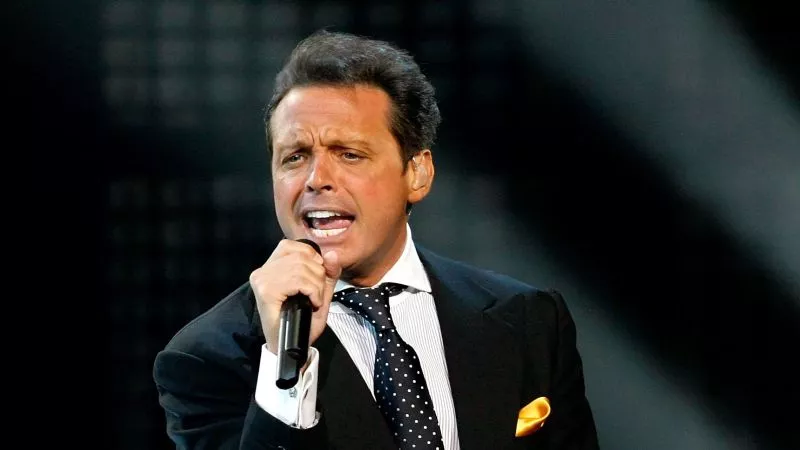 Luis Miguel contará su historia en una serie de Netflix