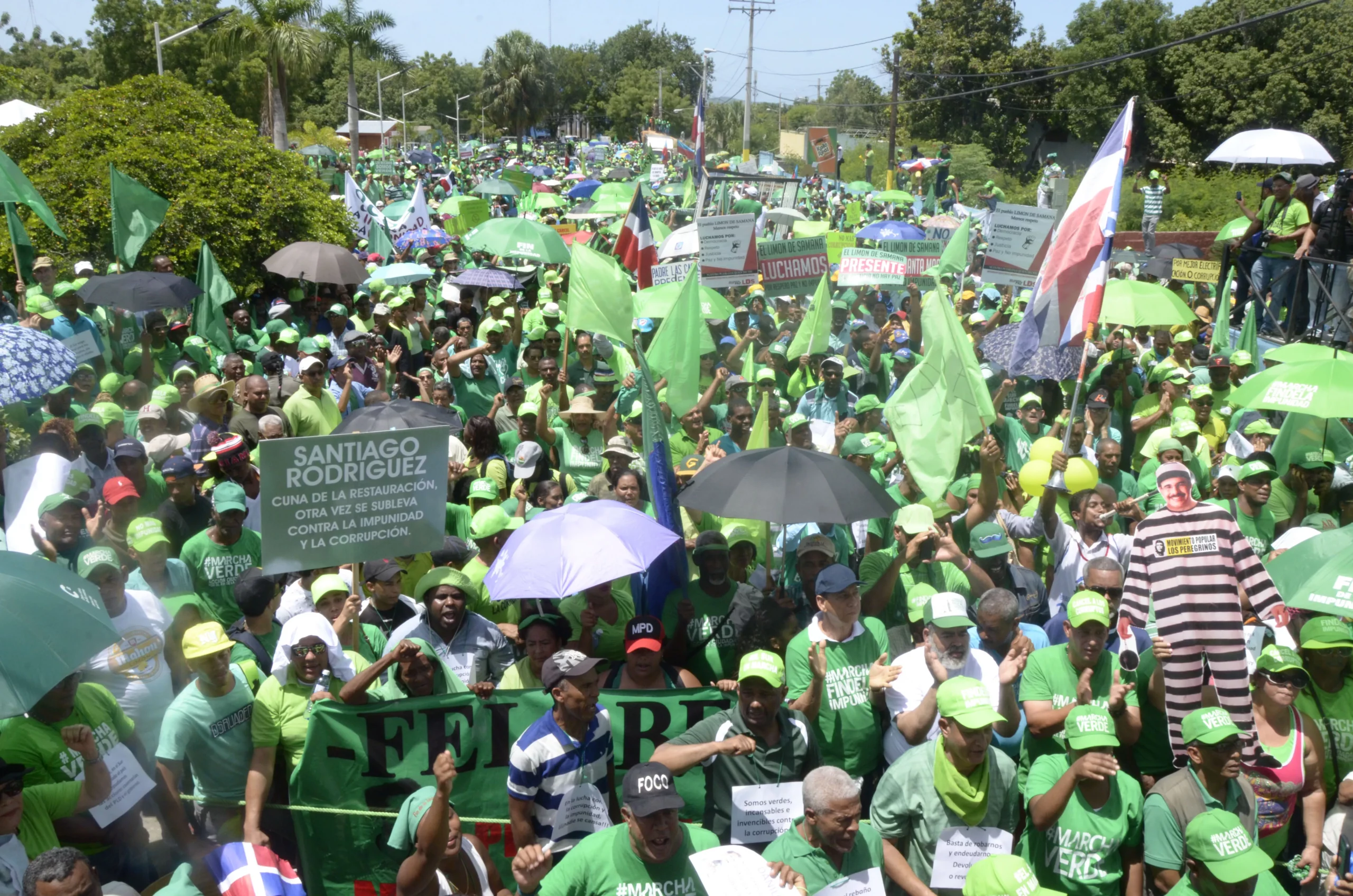 Frente Amplio pide a manifestantes marcha verde exigir jueces de carrera