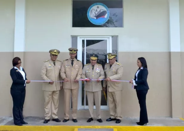 Armada inaugura escuela Marina Mercante Dominicana