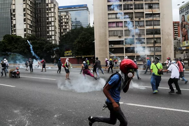 Oposición venezolana protesta con “gran plantón” en varias ciudades del país