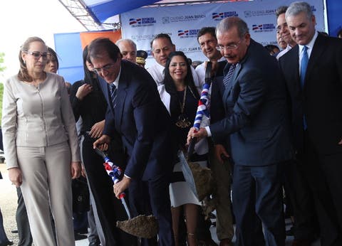 Danilo Medina inicia la Ciudad Juan Bosch Santiago