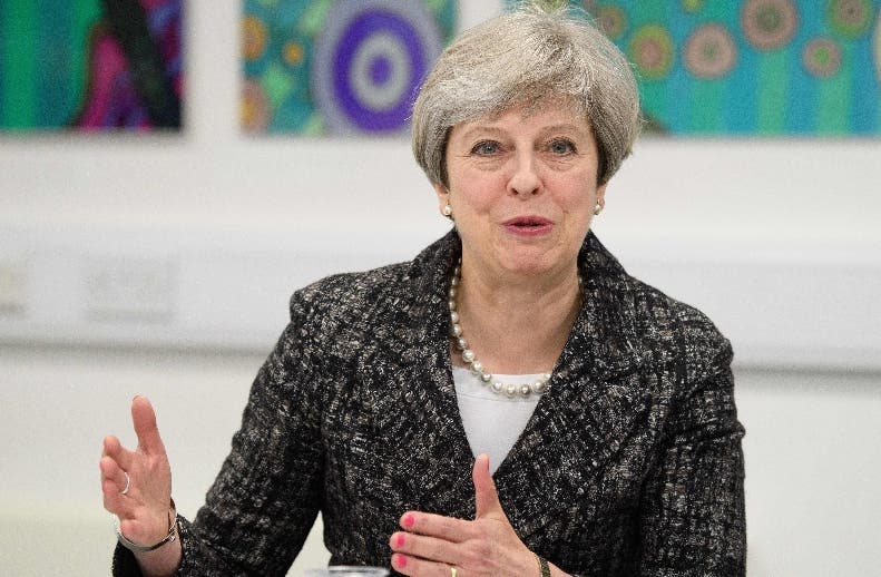 Theresa May ordena investigación sobre incendio de Londres