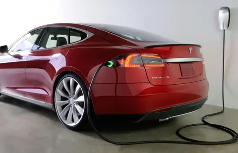 Tesla y Elon Musk impactan en el mercado automotriz