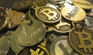 Monedas digitales frenan uso de bitcoin