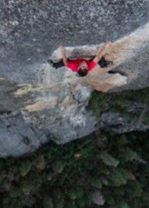 Escala la montaña “El Capitán”sin seguridad