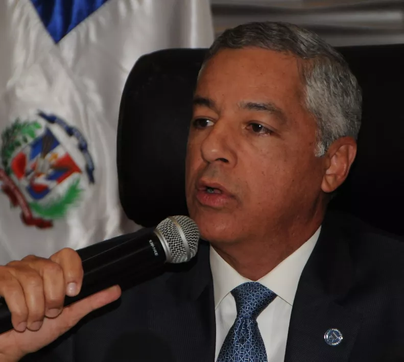 Gobierno coloca US$500 millones en bonos para terminar Punta Catalina