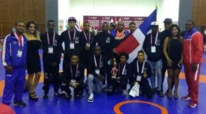 Luchadores dominicanos ganan dos oro torneo Panam