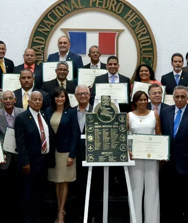 Unphu rinde homenaje deportistas históricos