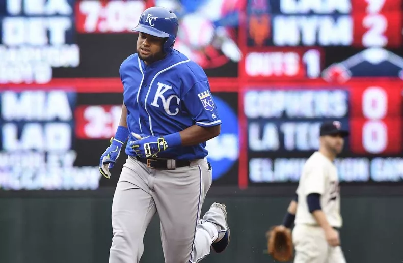 Bonifacio sigue causando buena impresión en KC