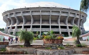 El Coliseo se usa más para orar que boxear