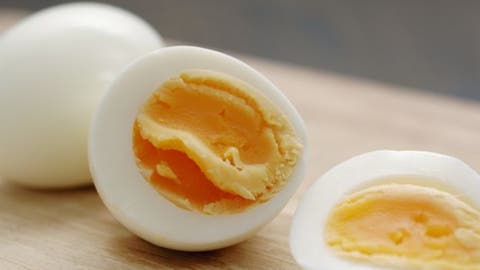 Comer un huevo al día puede hacer que los niños malnutridos crezcan más, según estudio