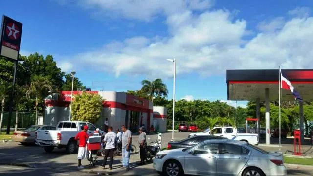 Delincuentes asaltan gasolinera en Cabarete