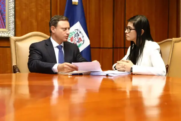 el-procurador-jean-rodriguez-y-la-fiscal-olga-dina-llaverias-durante-la-reunion-de-trabajo-en-la-cual-la-apodero-para-realizar-las-labores-de-investigacion