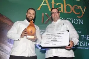 Monte Plata Solar es galardonado con Premio Ambiental Atabey