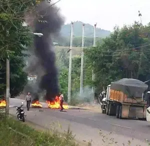 Protestan por apagones y arreglo de calles en Puerto Plata