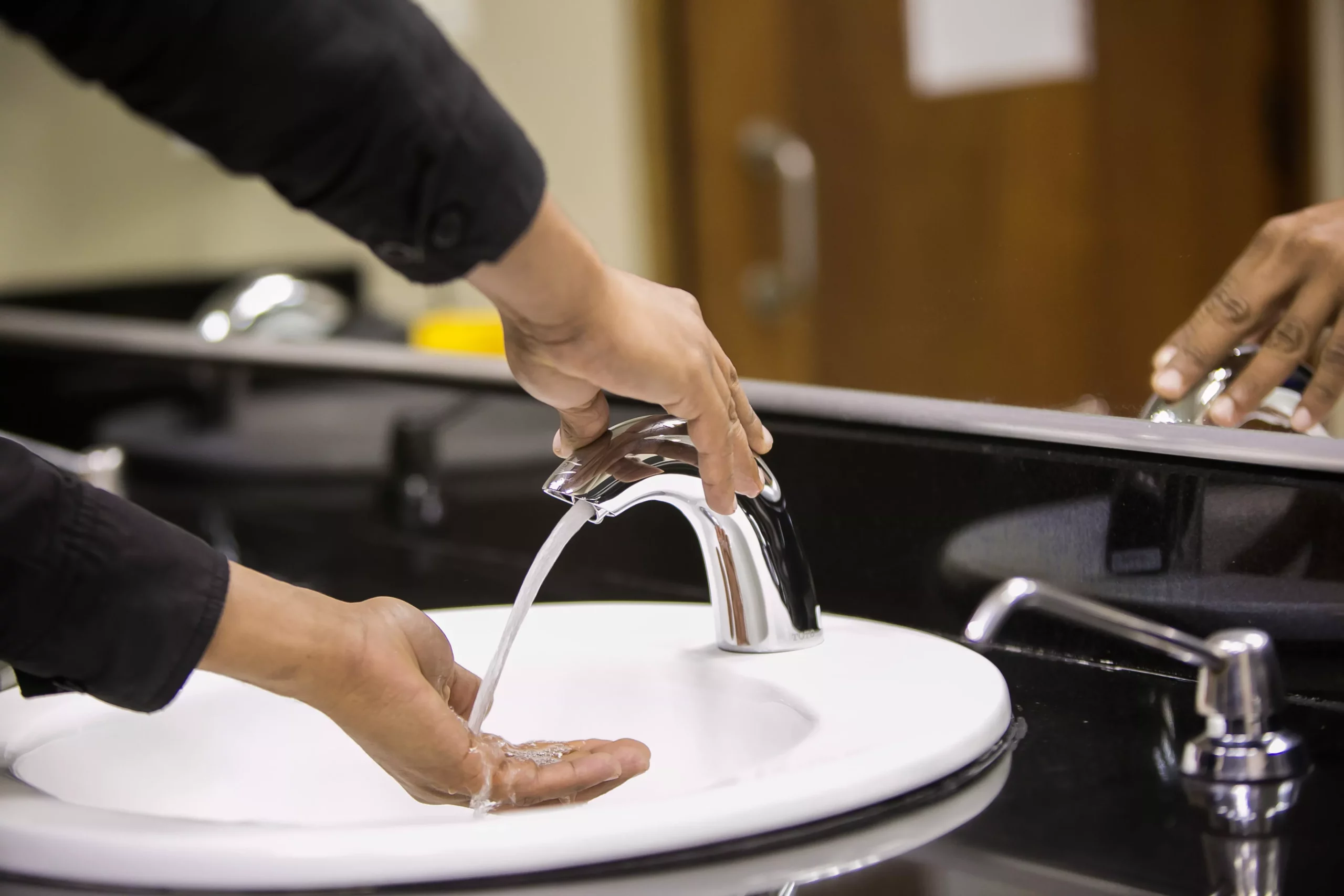 APAP reduce el consumo de agua, electricidad y emisión de carbono