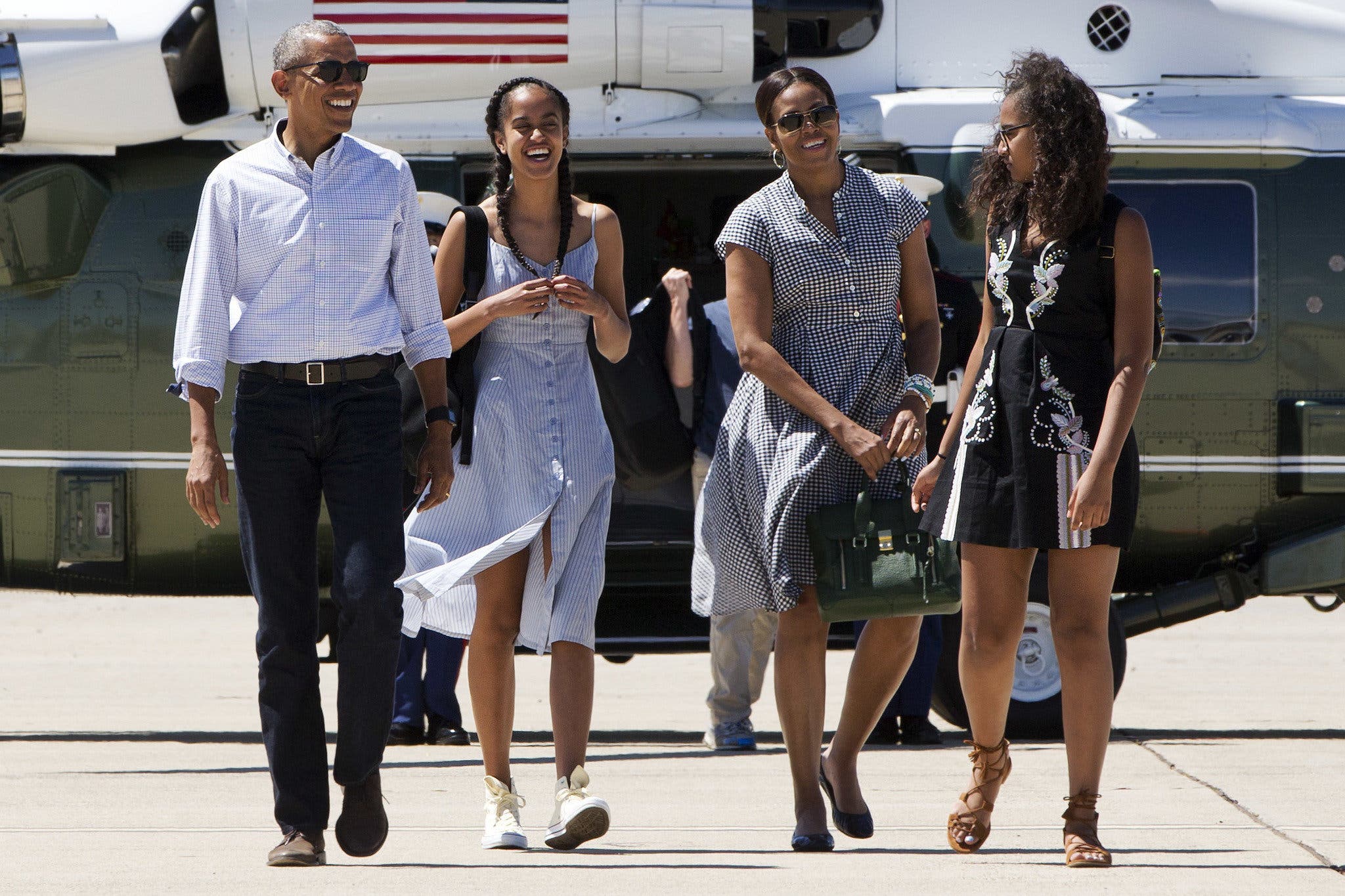 Barack Obama inicia vacaciones familiares en Indonesia
