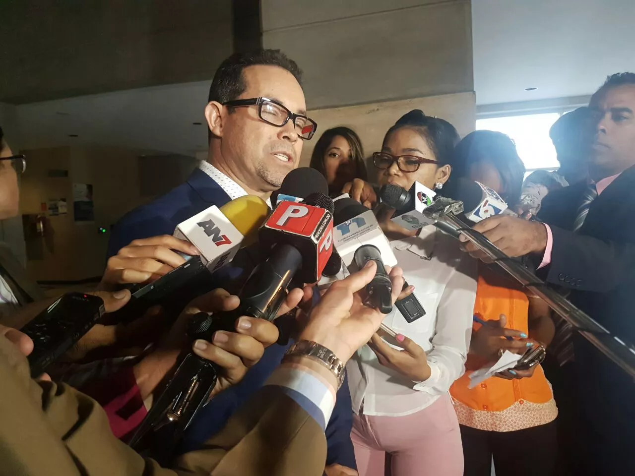 Diputado solicita al Procurador remover fiscales con tiempo vencido en sus cargos