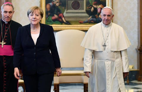 El papa y Merkel coinciden en la defensa de un mundo multilateral y del clima