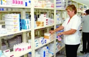 Unión de Farmacias alerta amenaza de quiebra en cadenas afiliadas por nueva política