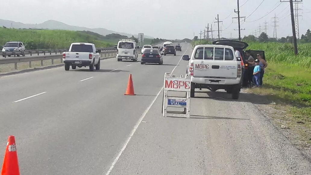 Obras Públicas asiste a más de 4 mil conductores en operativo Corpus Christi