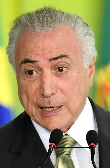 Michel Temer adelanta defensa