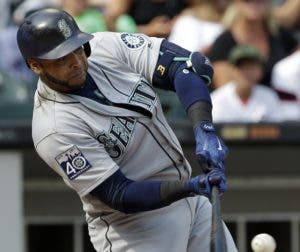 Nelson Cruz pega jonrón;  Bautista también la botó