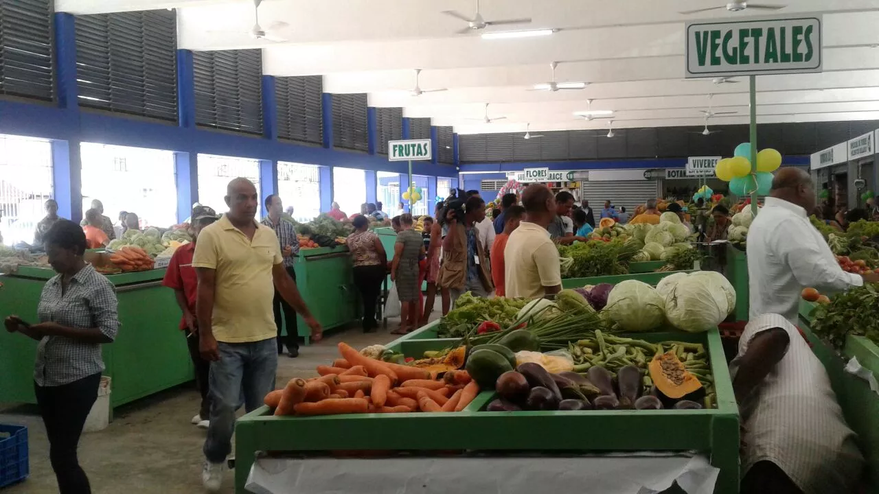 Consumidores gritan por alza de precios