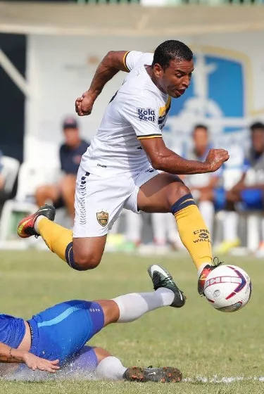 Pantoja tras recuperar liderato en torneo Liga Dominicana de Fútbol