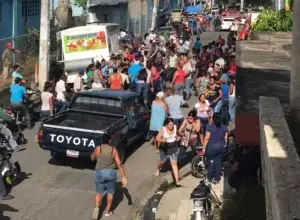 Al menos 40 personas se intoxican en fábrica de tabaco en Moca