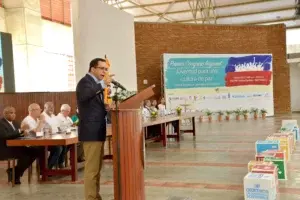 Andrés Navarro llama comunidad educativa a fortalecer cultura de paz en escuelas