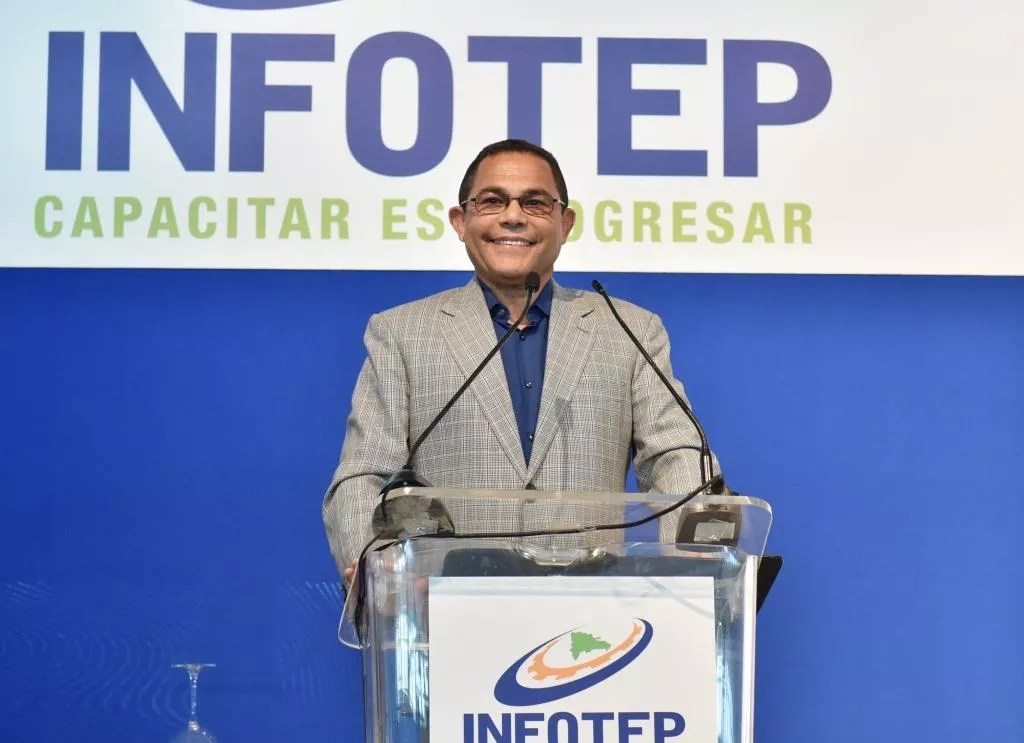 Docentes del INFOTEP recibirán aumento salarial a partir de  septiembre