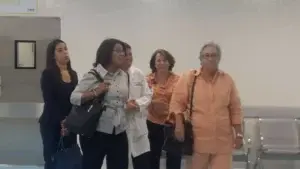 Ministra Salud Pública lamenta no encontrar obreros trabajando en hospital Cabral y Báez