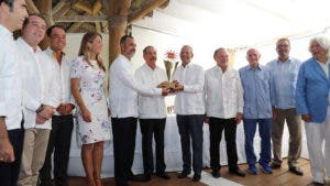 Hoteleros de la región Este reconocen al presidente  Danilo Medina