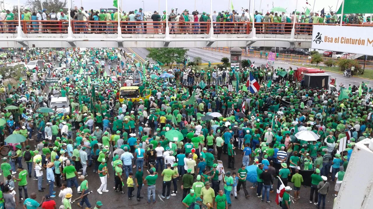 Manifestantes de la  