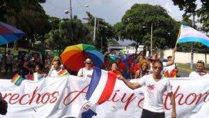 Comunidad LGBT  exige  «derechos aquí y ahora» durante marcha