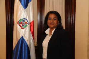 Rosa Fior D’Aliza Pérez de García, suplente de la miembro titular del TSE  Cristian Perdomo.