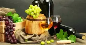 Vino tinto y frutos rojos pueden ayudar en lucha contra enfermedades mentales