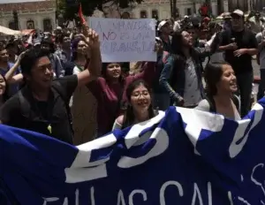 Ola de protestas contra Jimmy Morales en Guatemala