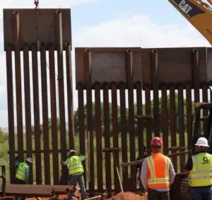 Estados Unidos anuncia prototipo de muro fronterizo